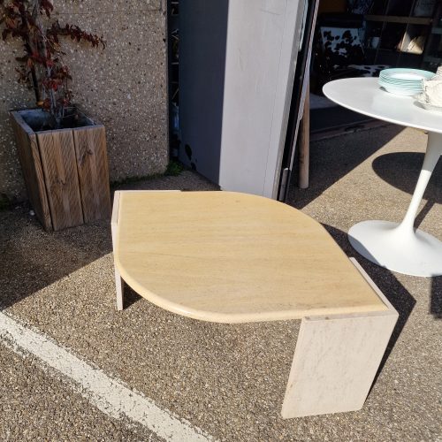 TABLE BASSE EN TRAVERTIN